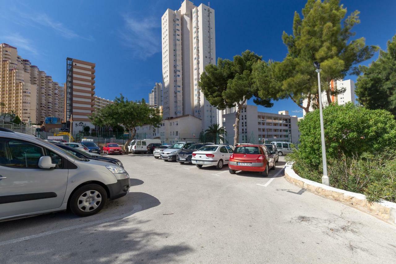 Sky Park Apartment Benidorm Bagian luar foto