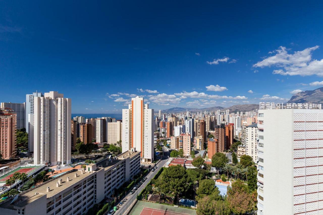 Sky Park Apartment Benidorm Bagian luar foto