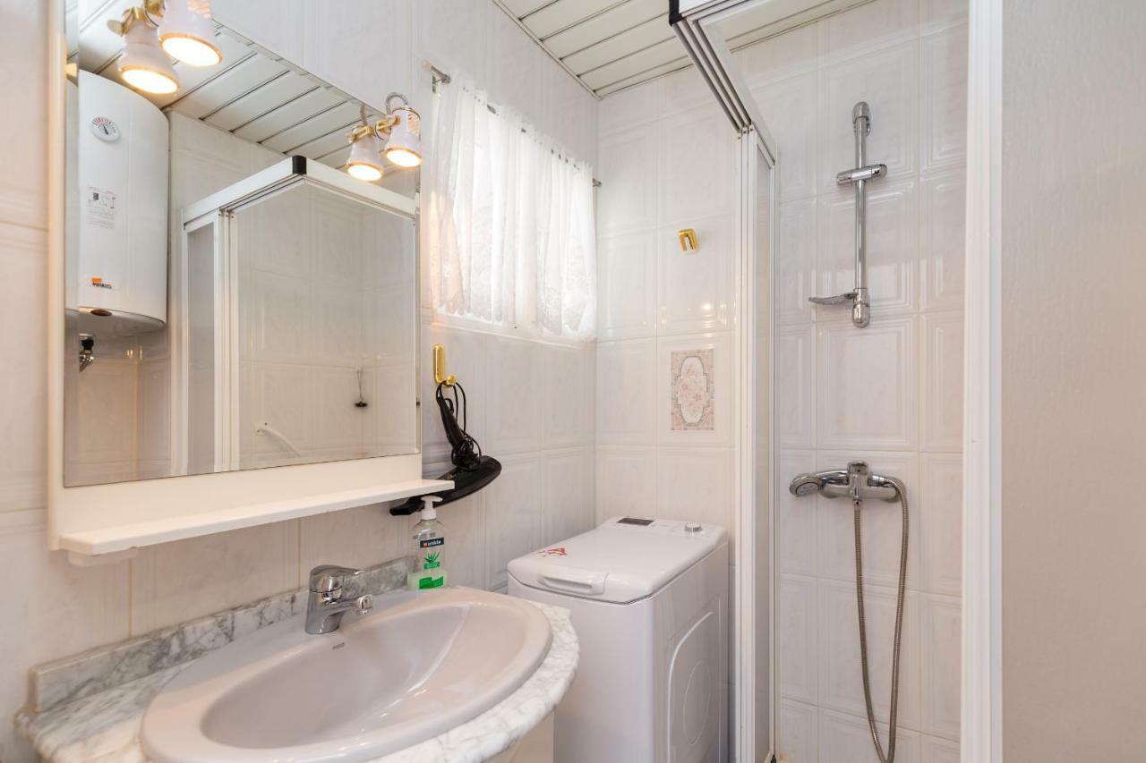 Sky Park Apartment Benidorm Bagian luar foto