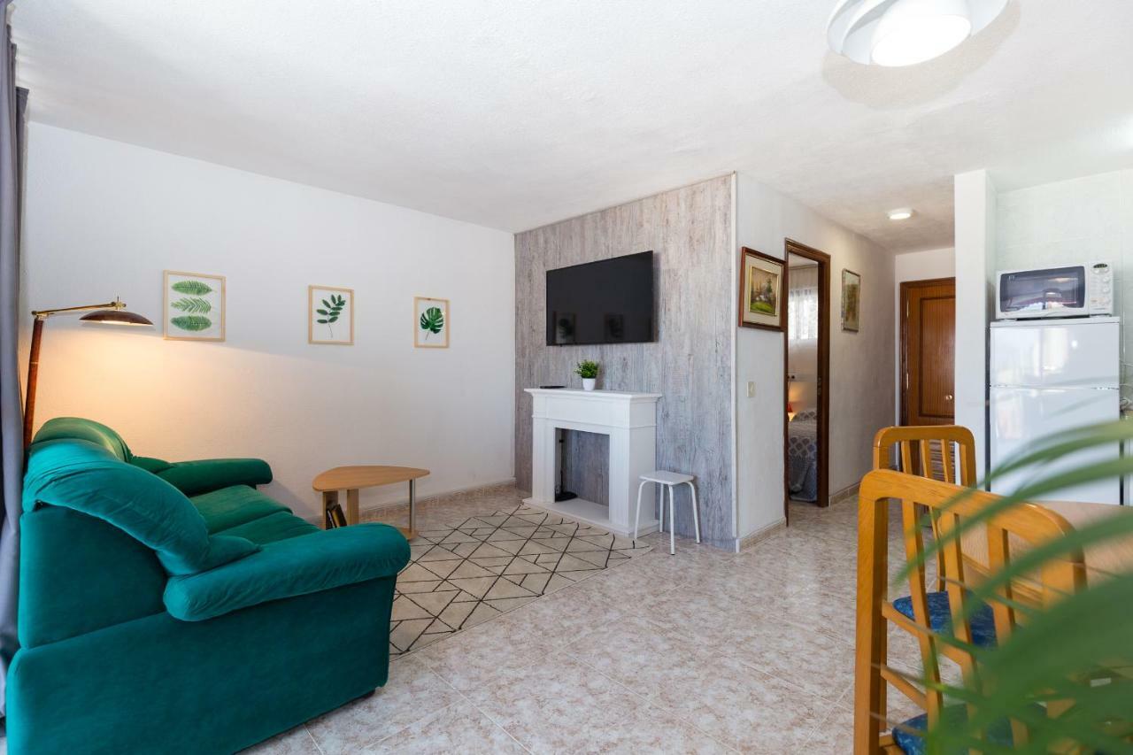 Sky Park Apartment Benidorm Bagian luar foto