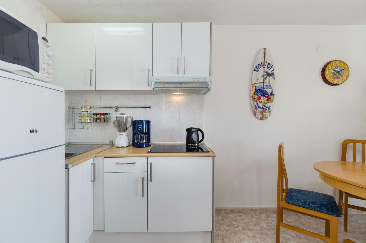 Sky Park Apartment Benidorm Bagian luar foto