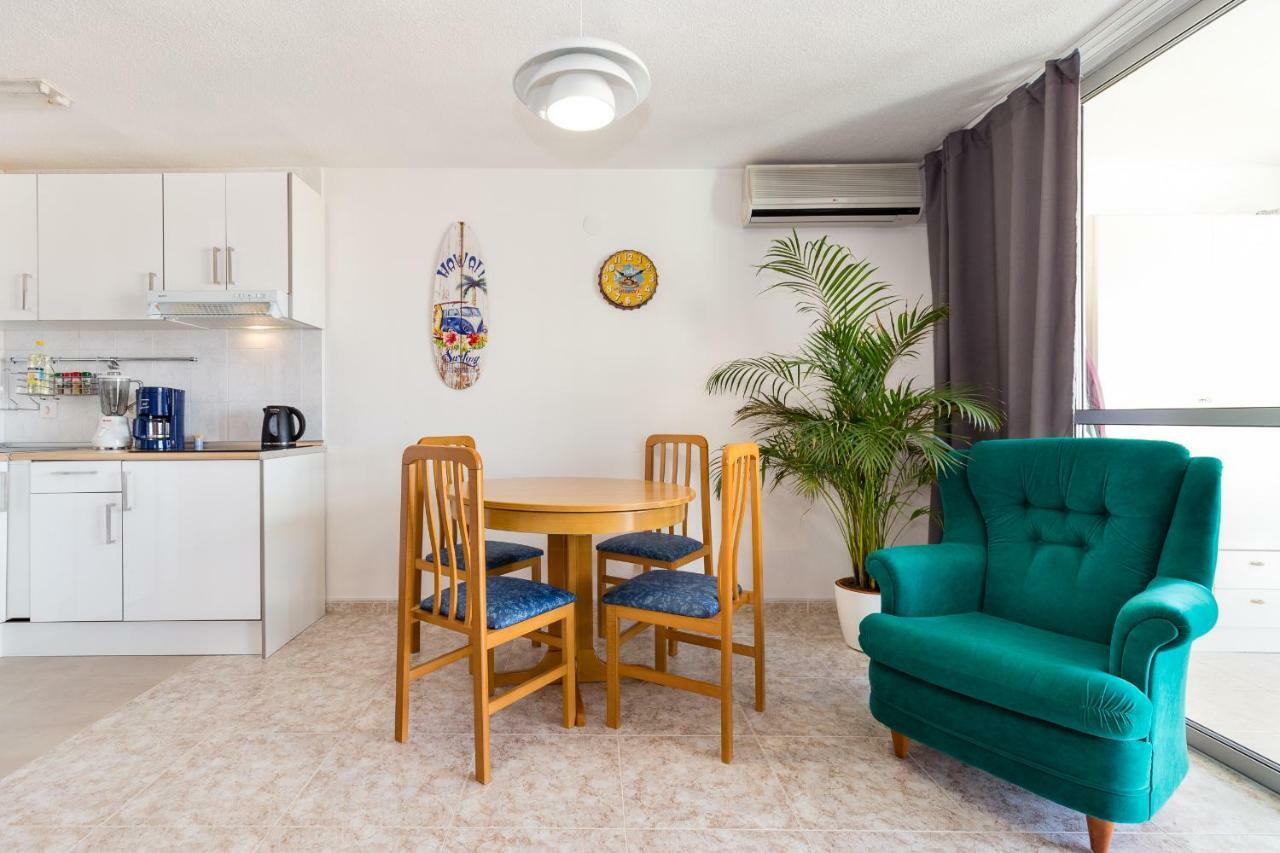 Sky Park Apartment Benidorm Bagian luar foto