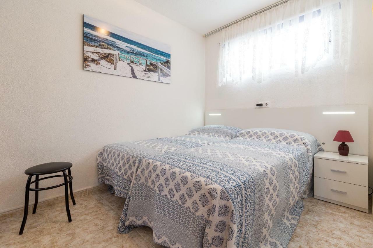 Sky Park Apartment Benidorm Bagian luar foto