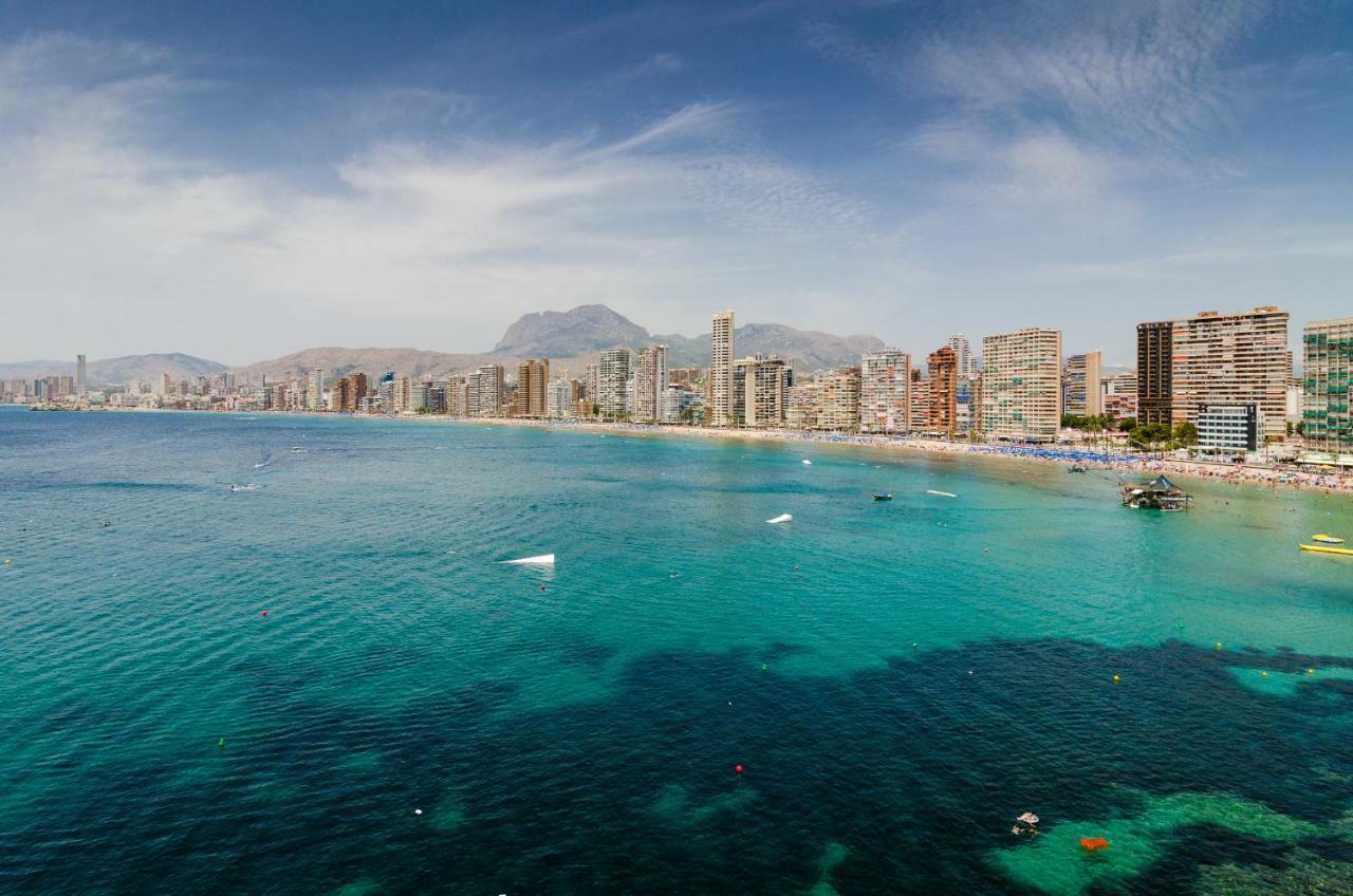 Sky Park Apartment Benidorm Bagian luar foto