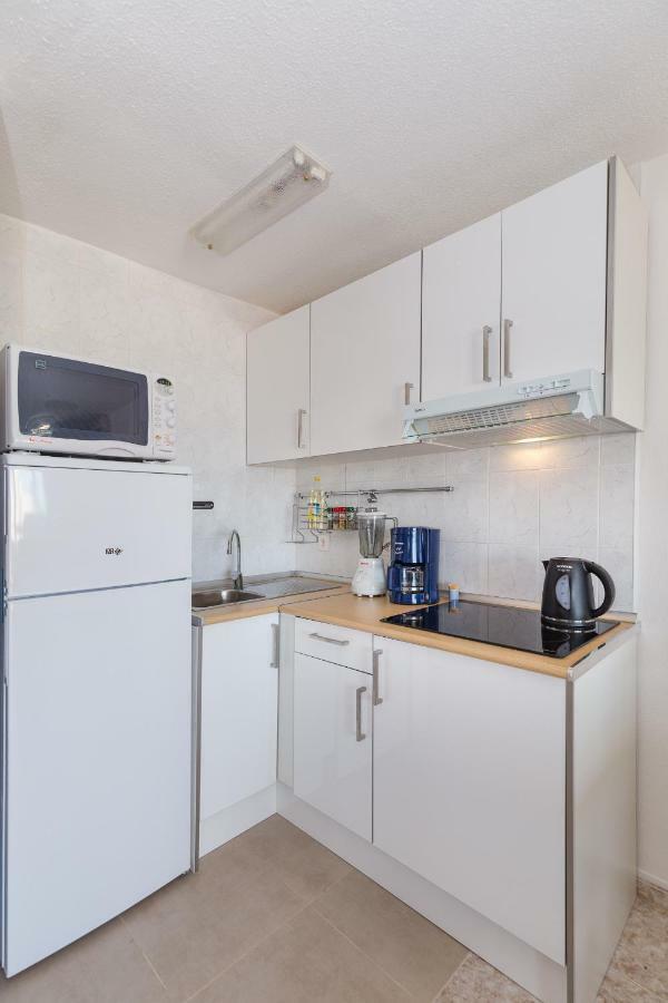 Sky Park Apartment Benidorm Bagian luar foto